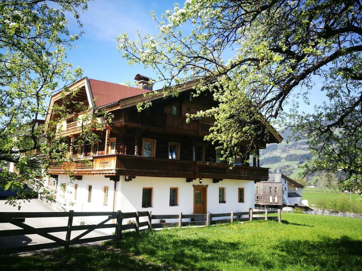Apart Sprenger Fuegen Im Zillertal Exterior photo